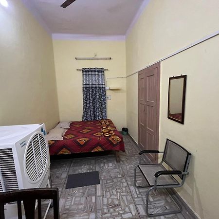 Vishwa Deva Homestay Varanasi Exteriör bild